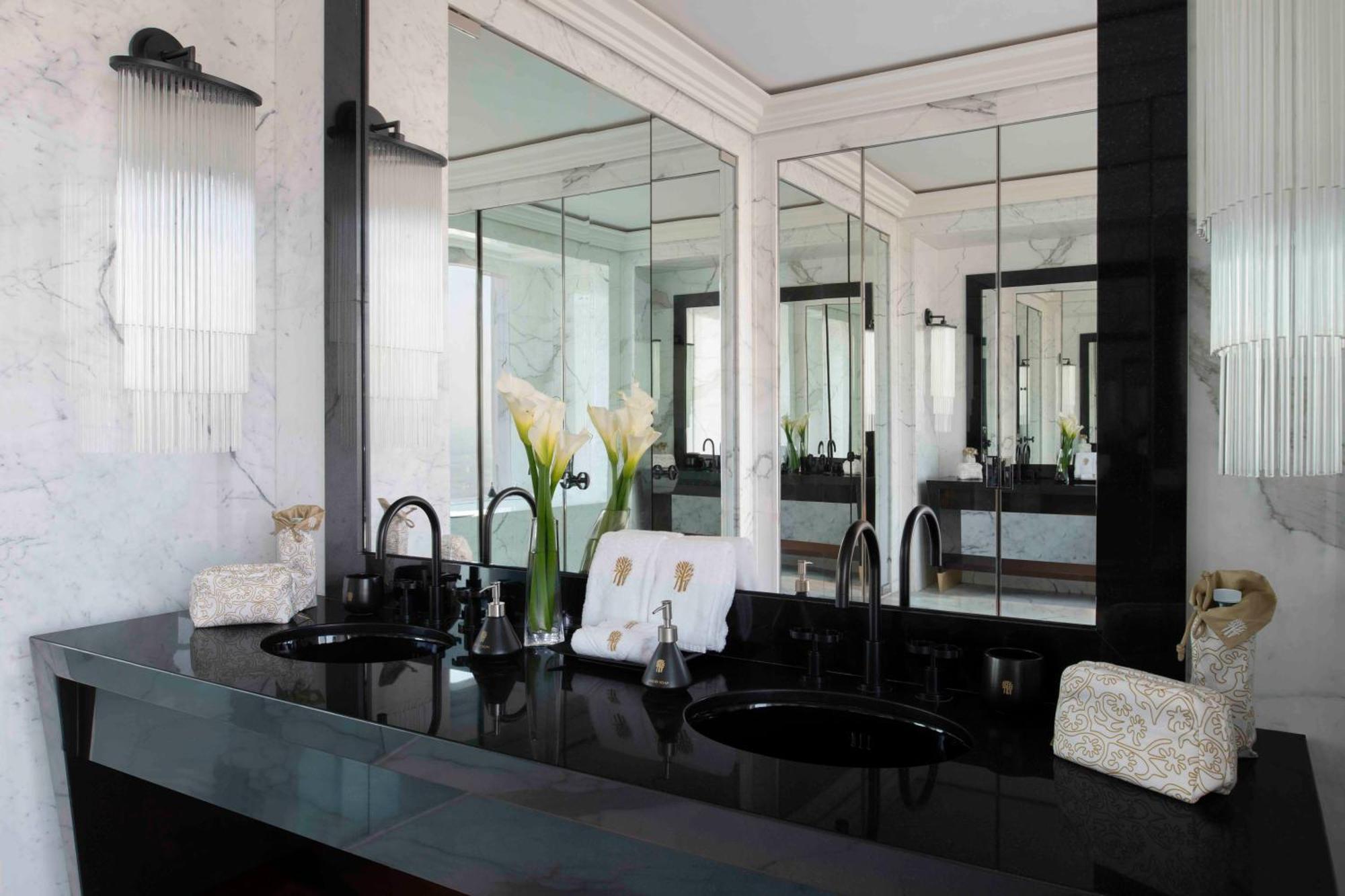 บันยันทรี โดฮา แอท ลา ซิกาล มูไชเรบ Hotel ภายนอก รูปภาพ Bathroom