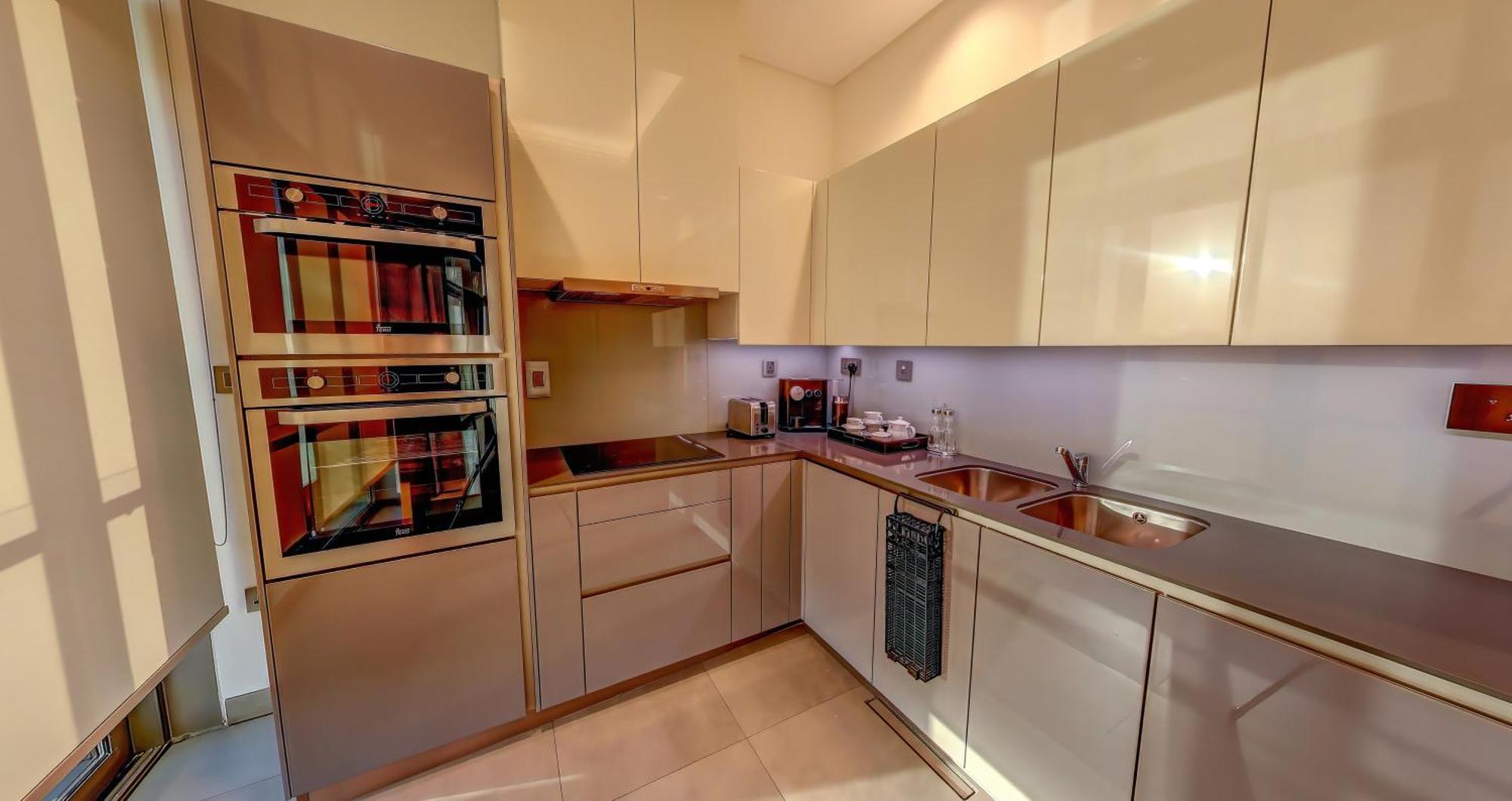 บันยันทรี โดฮา แอท ลา ซิกาล มูไชเรบ Hotel ภายนอก รูปภาพ A kitchen